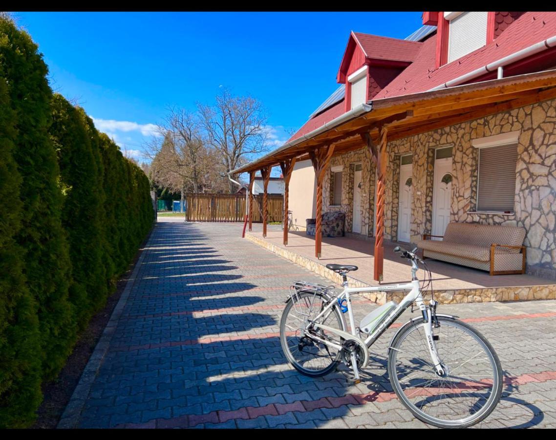 Relax Apartman Siofok-Sosto Exterior foto